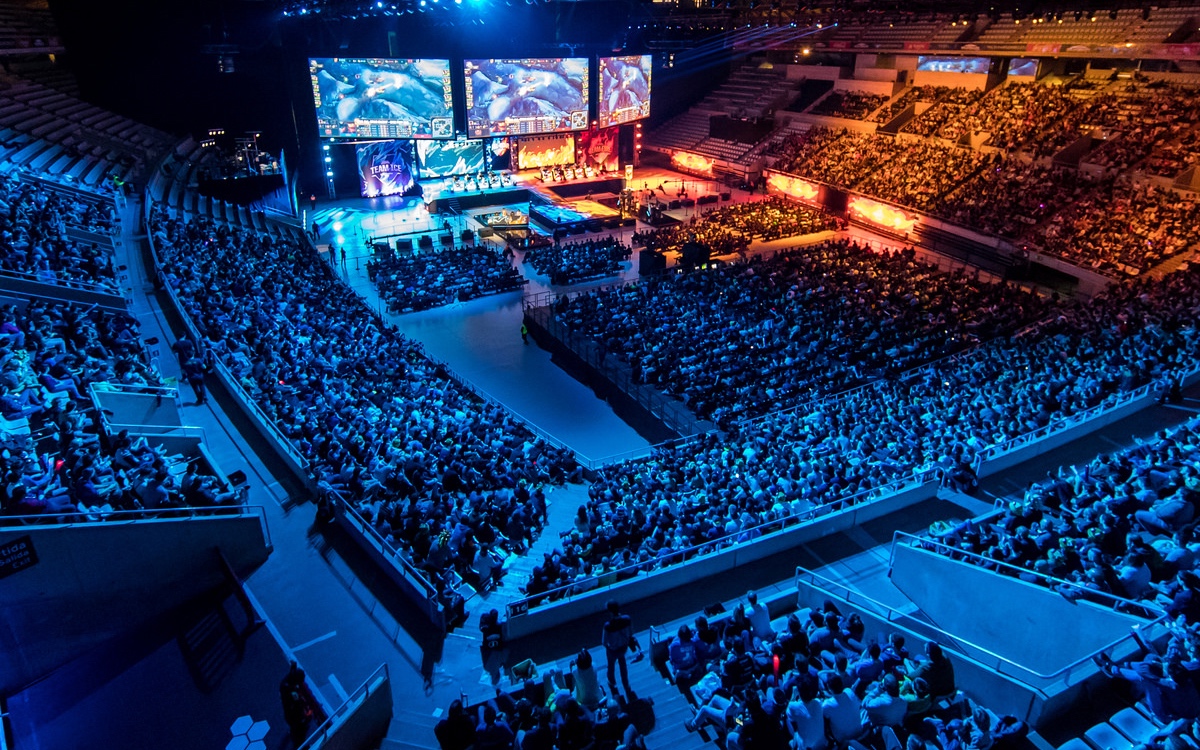 而是多方面 而是多方面